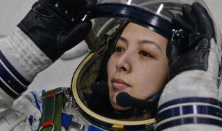 中国第一位女航天员